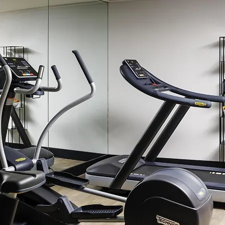 Mercure Centro Aliados 4* פורטו