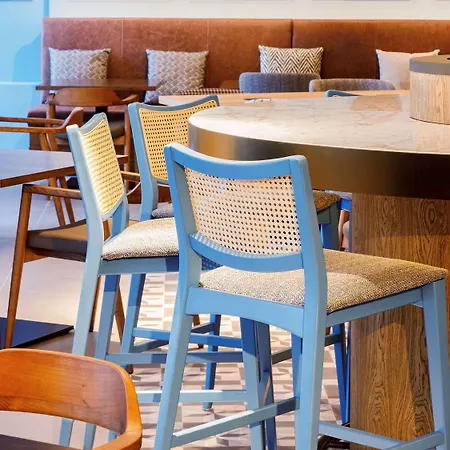 Mercure Centro Aliados 4* بورتو